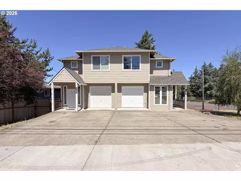 Exterior - 1703 NW Division St, Gresham, OR 97030 photo 2 of 18