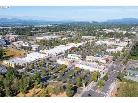 View/Area - 1703 NW Division St, Gresham, OR 97030 photo 1 of 1