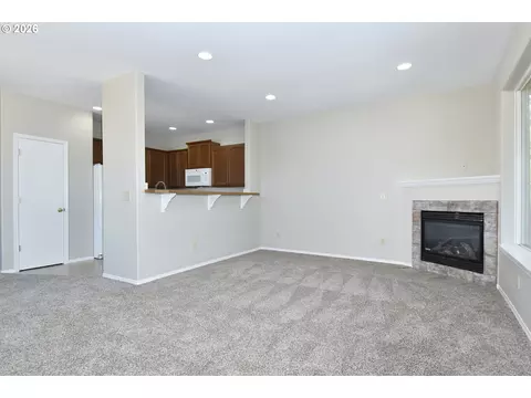 Living - 1703 NW Division St, Gresham, OR 97030 photo 5 of 6