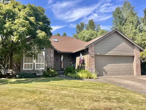 455 NW Meadowlark Ct, Mcminnville, OR 97128