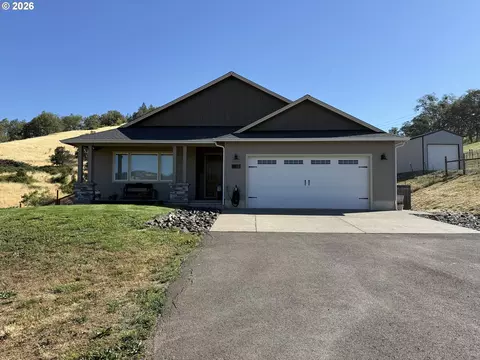 200 Hatfield Dr, Roseburg, OR 97470