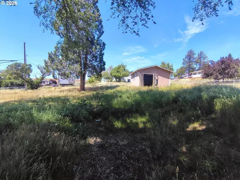 Exterior - 103 Bidwell St, Moro, OR 97039 photo 2 of 2