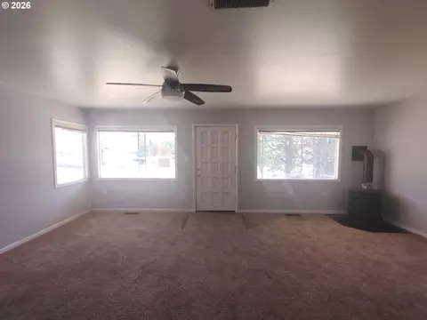 Living - 103 Bidwell St, Moro, OR 97039 photo 6 of 8