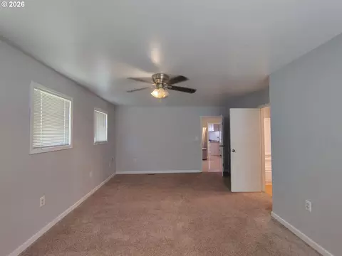 Living - 103 Bidwell St, Moro, OR 97039 photo 7 of 8