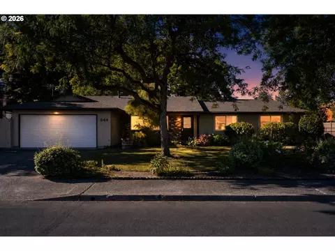 844 NE Baldwin Dr, Hillsboro, OR 97124
