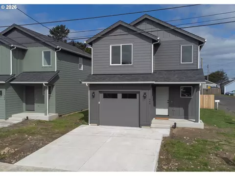 944 H Ave, Seaside, OR 97138
