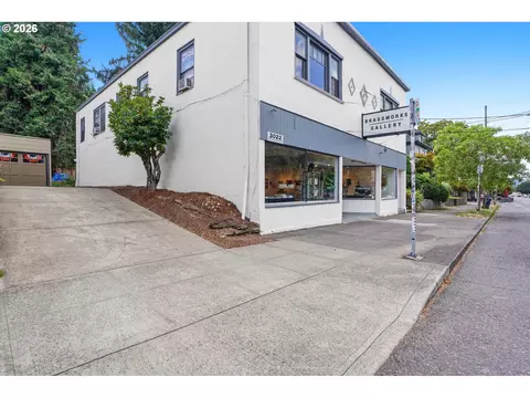 3020 NE Glisan St, Portland, OR 97232