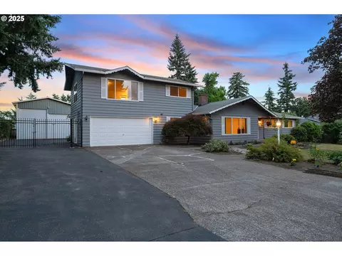 11184 S Allen Ct, Oregon City, OR 97045
