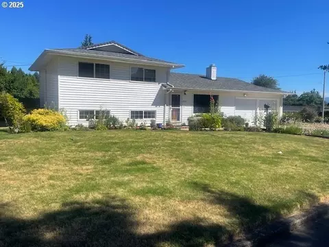 2555 NE 146th Dr, Portland, OR 97230