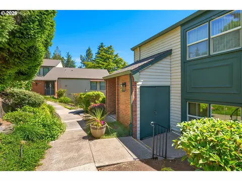 12671 SW Prince Edward Ct #A, Portland, OR 97224
