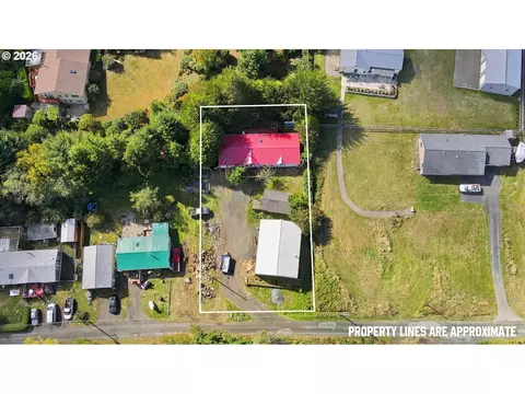63234 Sunrise Rd, Coos Bay, OR 97420