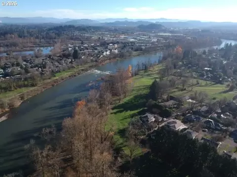 260 Greenleaf Ave, Eugene, OR 97404 photo 2