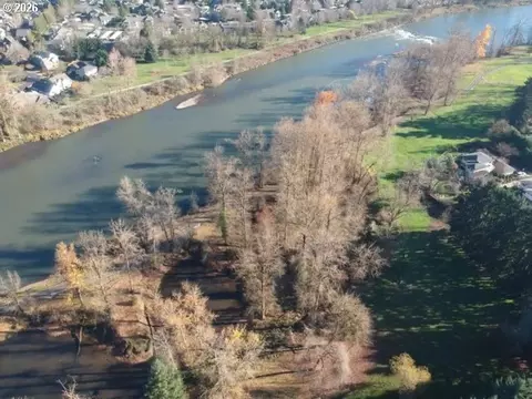 260 Greenleaf Ave, Eugene, OR 97404 photo 3