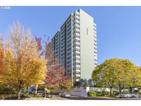1220 NE 17th Ave #8F, Portland, OR 97232