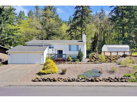 241 Silver Loop, Silverton, OR 97381