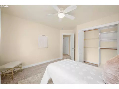 Bedroom - 3298 Saint Thomas St, Eugene, OR 97408 photo 7 of 10