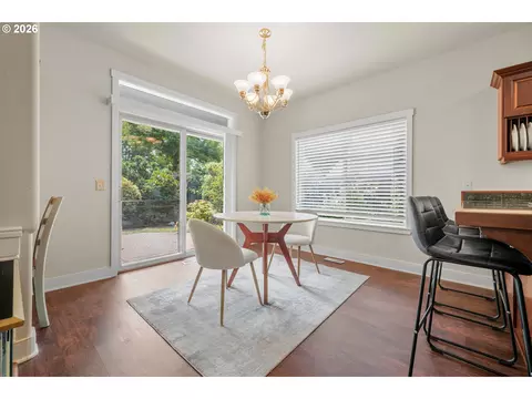Dining - 3298 Saint Thomas St, Eugene, OR 97408 photo 4 of 5