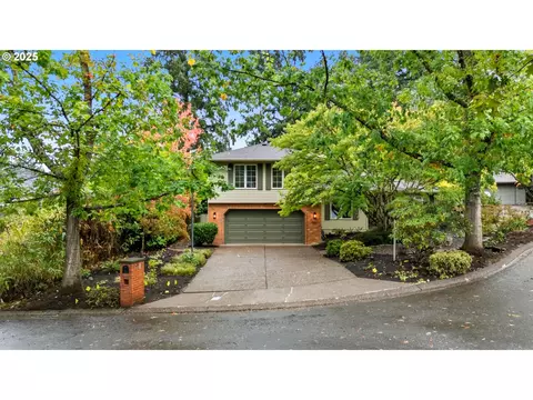 731 Clara Ct, Lake Oswego, OR 97034
