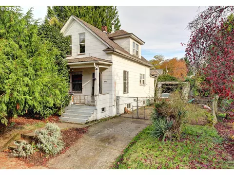4044 NE 6th Ave, Portland, OR 97212