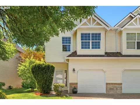7358 NE Shaleen St, Hillsboro, OR 97124