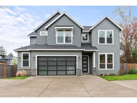 8595 SW Holly Ln, Portland, OR 97223