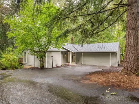 9723 SW Quail Post Rd, Portland, OR 97219