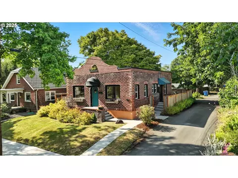 604 E 19th St, Vancouver, WA 98663