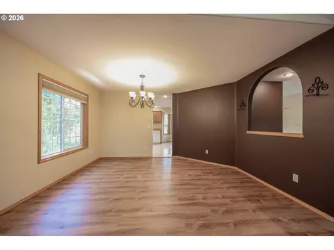 Living - 28323 NE 48th Way, Camas, WA 98607 photo 5 of 11