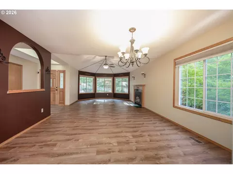 Living - 28323 NE 48th Way, Camas, WA 98607 photo 6 of 11