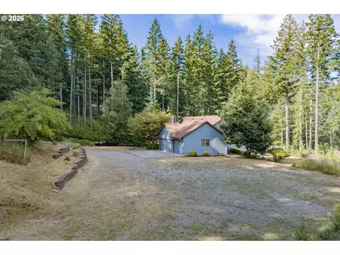 Exterior - 28323 NE 48th Way, Camas, WA 98607 photo 3 of 14