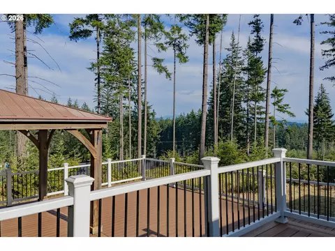 Exterior - 28323 NE 48th Way, Camas, WA 98607 photo 7 of 14