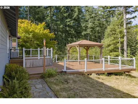 Exterior - 28323 NE 48th Way, Camas, WA 98607 photo 9 of 14