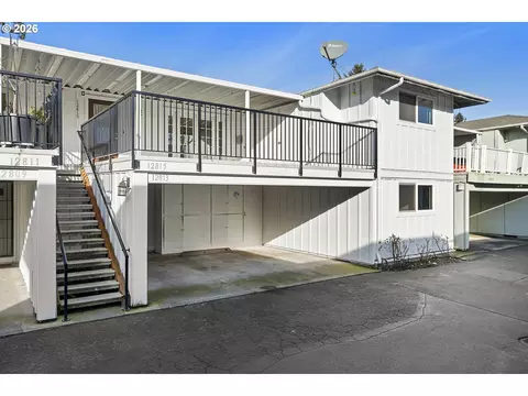 12815 SE Stark St #A8, Portland, OR 97233