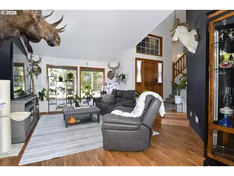 Other - 1067 SE Dogwood Ln, Gresham, OR 97080 photo 2 of 11