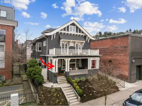 2264 NW Kearney St, Portland, OR 97210