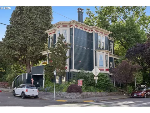 1708 SW Columbia St, Portland, OR 97201