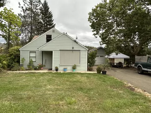 1239 N Myrtle Rd, Myrtle Creek, OR 97457