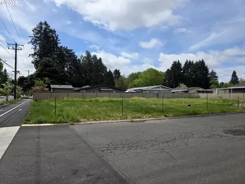 10515 SE Linwood Ave, Milwaukie, OR 97222