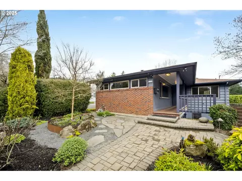 1818 NE 92nd Ave NE, Portland, OR 97220