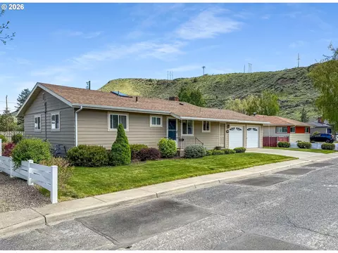 1590 Ash St, Baker City, OR 97814