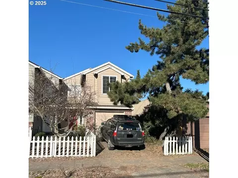 615 S Nevada St, Portland, OR 97219