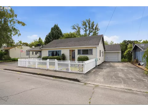 730 E Main St, Sheridan, OR 97378