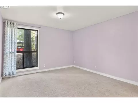 Bedroom - 223 Trailside Loop, Eugene, OR 97405 photo 3 of 4