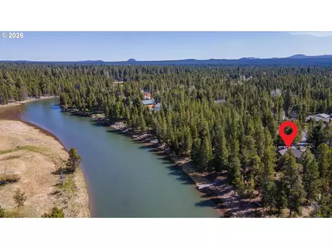 55877 Wood Duck Dr, Bend, OR 97707