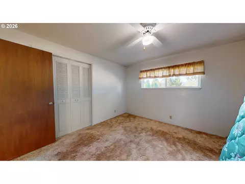 Bedroom - 354 V St, Springfield, OR 97477 photo 1 of 5