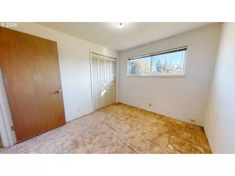 Bedroom - 354 V St, Springfield, OR 97477 photo 5 of 5