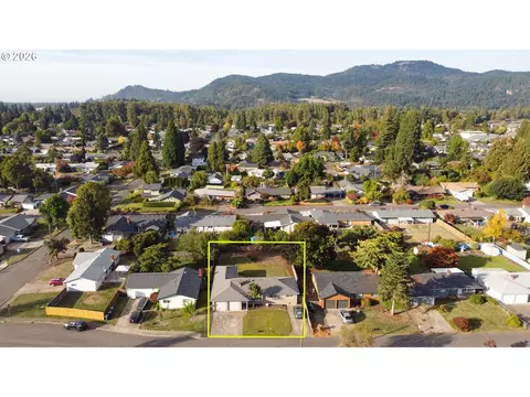 View/Area - 354 V St, Springfield, OR 97477 photo 6 of 6