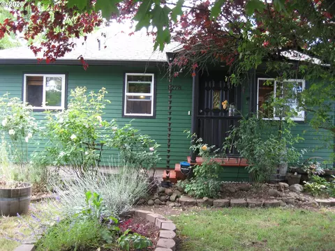 8278 SE Clatsop St, Happy Valley, OR 97086