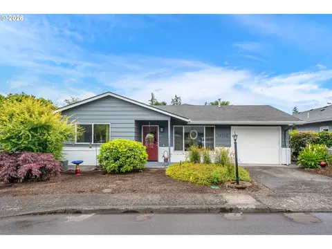 16100 SW Queen Victoria Pl, King City, OR 97224