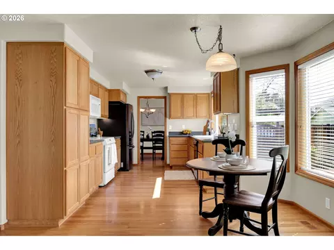 Kitchen - 3240 Cindy St, Eugene, OR 97404 photo 1 of 4